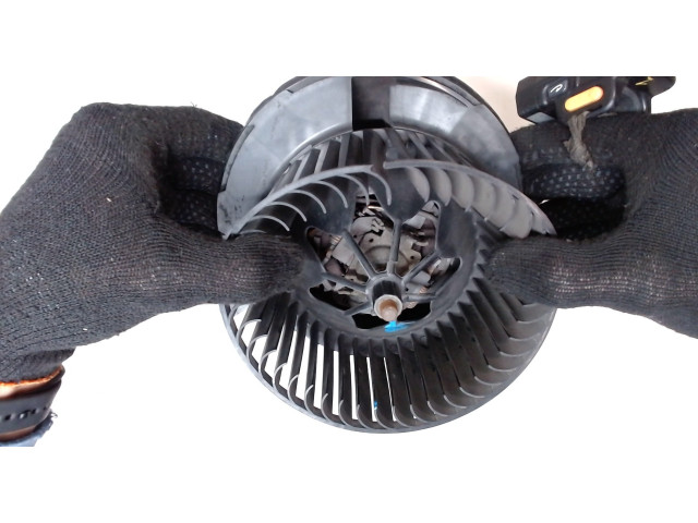 Моторчик печки Volkswagen Passat 6 2005-2010