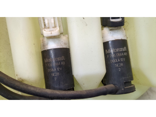 Бачок омывателя  Mazda Tribute 2001-2007    