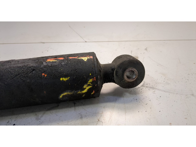 Стойка амортизатора Chevrolet Tahoe 1999-2006