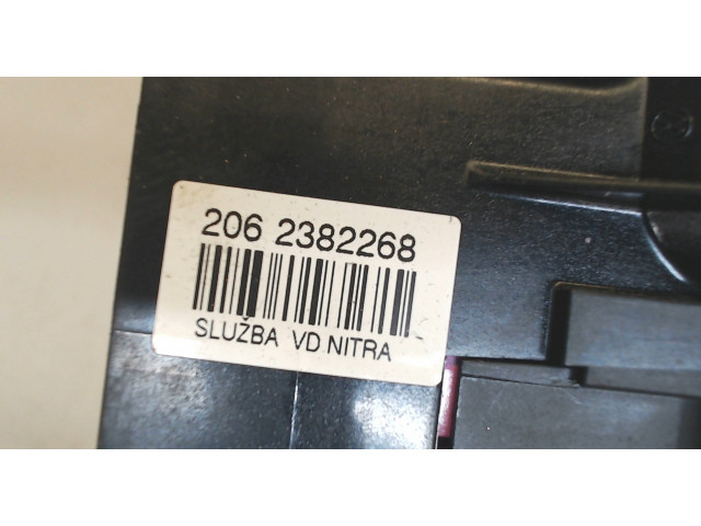 Блок предохранителей  Skoda Octavia (A5) 2008-2013      1K2941824     1.9