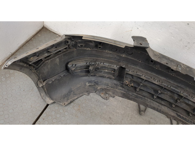 Бампер Volkswagen Caddy 2004-2010 передний