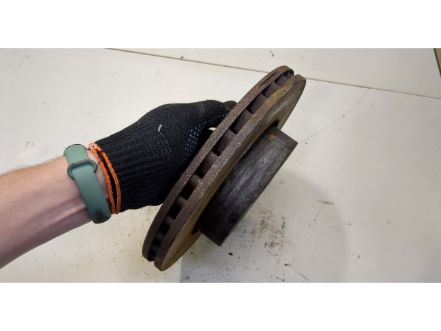 Диск тормозной  Mercedes E W212 2013-2016 2.1  передний           