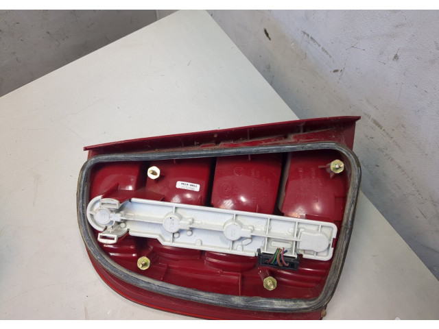 Задний фонарь     6Y6945086B   Skoda Fabia 1999-2004 