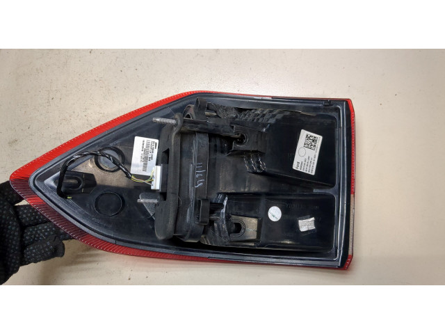 Задний фонарь          