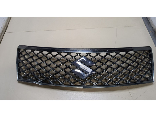 Решетка радиатора  Suzuki Kizashi          