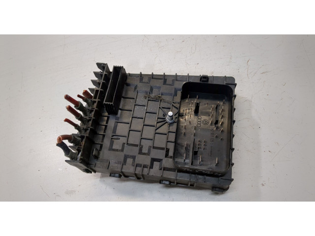 Блок предохранителей  Volkswagen Golf 6 2009-2012         