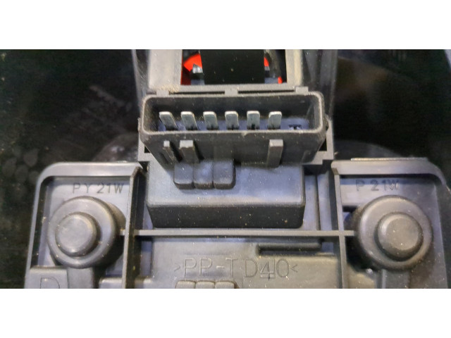 Задний фонарь