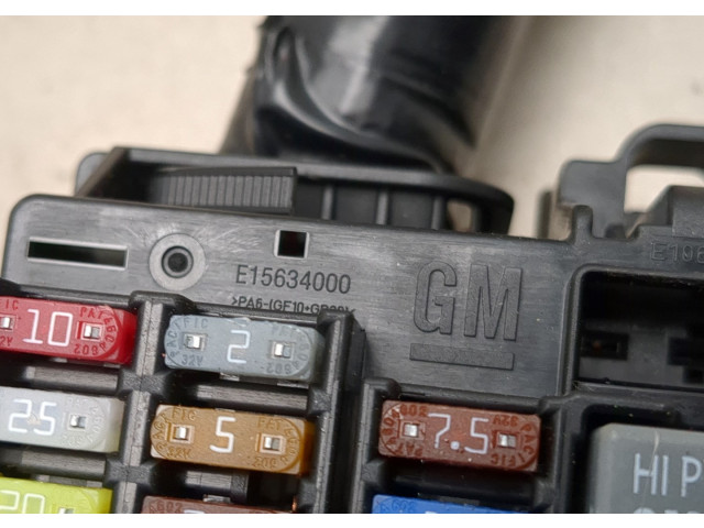 Блок предохранителей Buick Encore GX 2019-2024