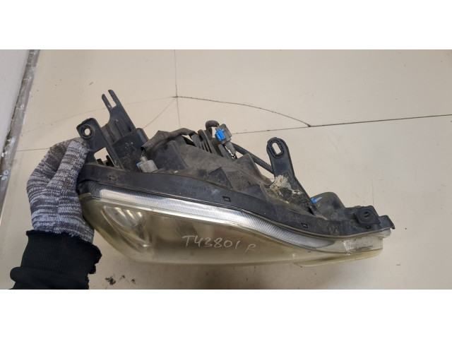 Фара передняя  Nissan X-Trail (T31) 2007-2015 правая 