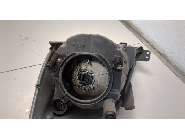 Фара передняя  Ford Fiesta 2001-2007 правая 