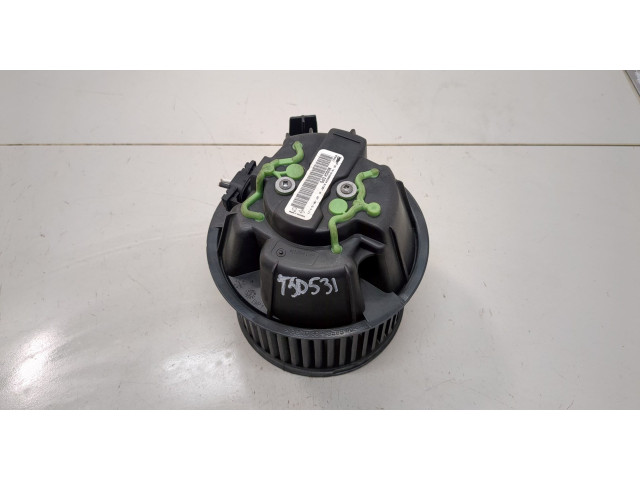 Моторчик печки Dacia Duster 2010-2017