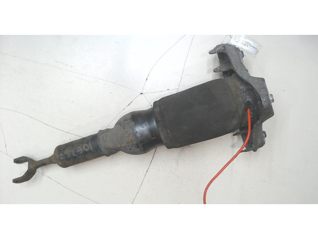 Стойка амортизатора Audi A6 (C5) Allroad 2000-2005 4Z7610039 2.5 дизель