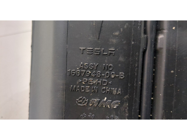 Бачок омывателя Tesla Model Y 160794800B