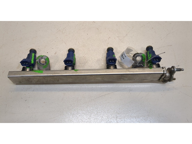 Форсунка топливная  KIA Venga         