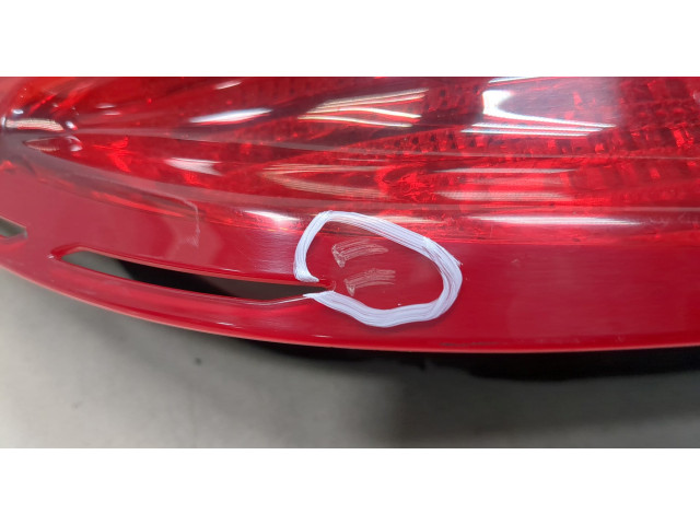 Задний фонарь          