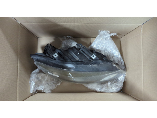 Фара передняя  Volkswagen Polo 2009-2014 правая 