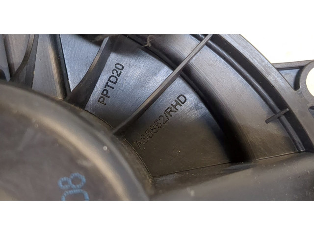 Моторчик печки Skoda SuperB 2015-