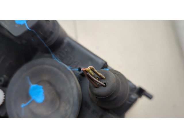 Фара передняя  Volkswagen Passat 5 1996-2000 правая 