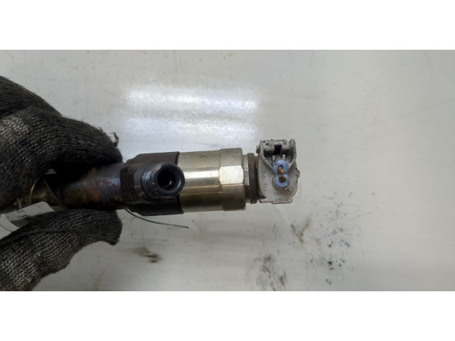 Форсунка топливная Mitsubishi Outlander 2012-2021 1465A561