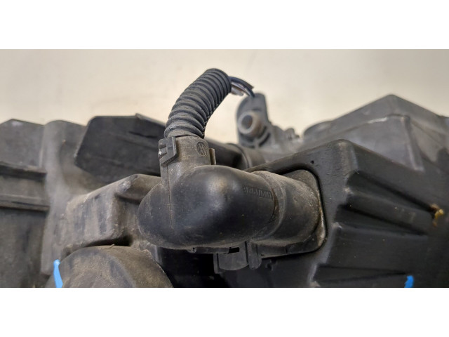 Фара передняя Volkswagen Passat 7 2010-2015 Европа правая