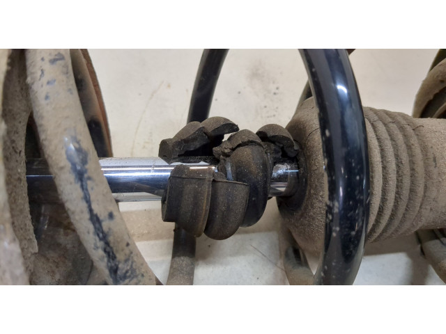 Стойка амортизатора Dacia Sandero 2012-2020