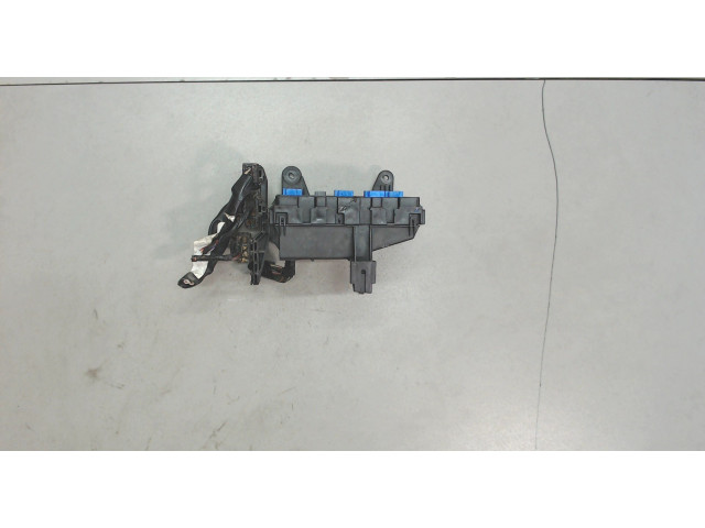 Блок реле Nissan Almera N15 1995-2000 1.6