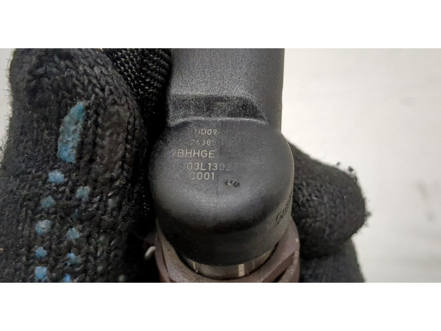 Форсунка топливная  Skoda Rapid    03L130277S     