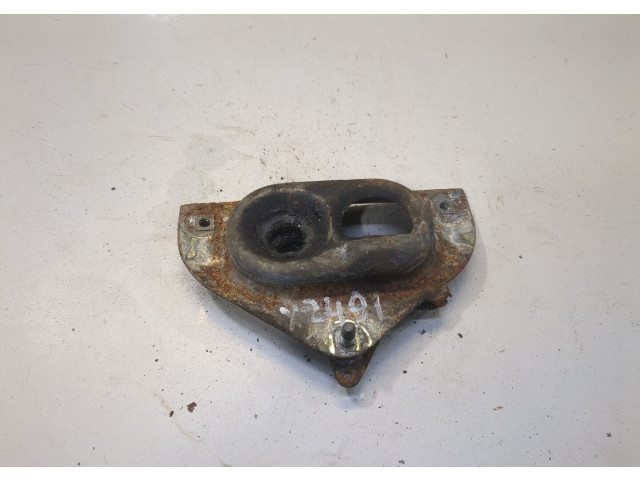 Замок капота Volvo 240