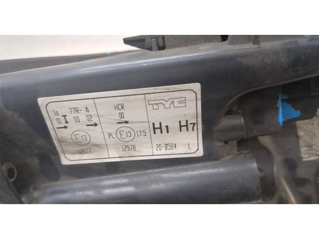 Фара передняя  Ford Focus 2 2008-2011 левая 