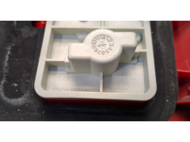 Задний фонарь 8Z0945095B