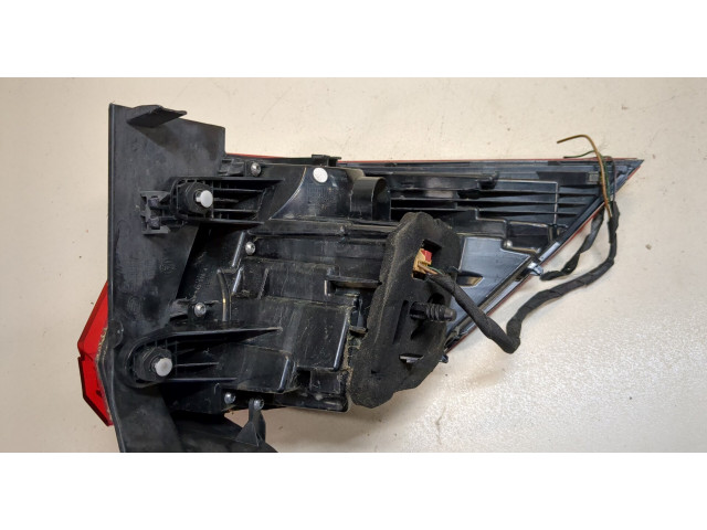 Задний фонарь          