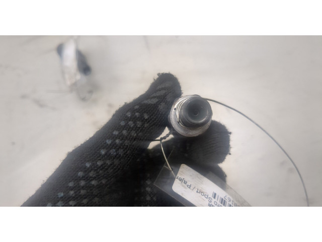 Форсунка топливная Mitsubishi Montero Sport / Pajero Sport 1996-2008