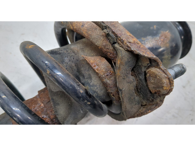 Стойка амортизатора  Pontiac Vibe 1 2002-2008      