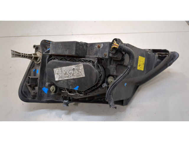 Фара передняя  Ford Galaxy 2000-2006 правая 