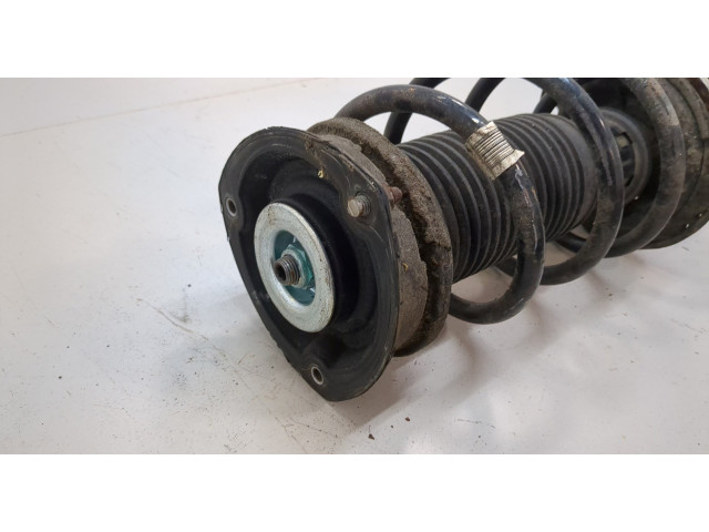 Стойка амортизатора  Audi A3 (8V) 2012-2020 5Q0413031EL, 5Q0411105EQ     