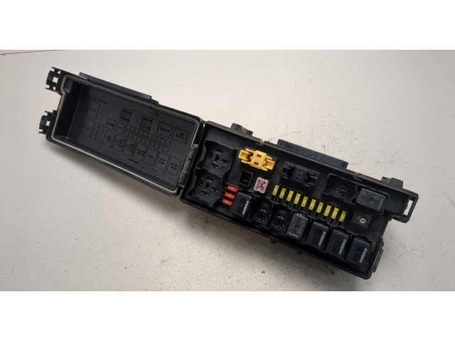 Блок предохранителей  Jeep Commander 2006-2010         