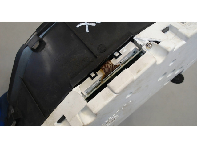 Панель приборов  Volvo V50 2007-2012       3196234    2  Дизель