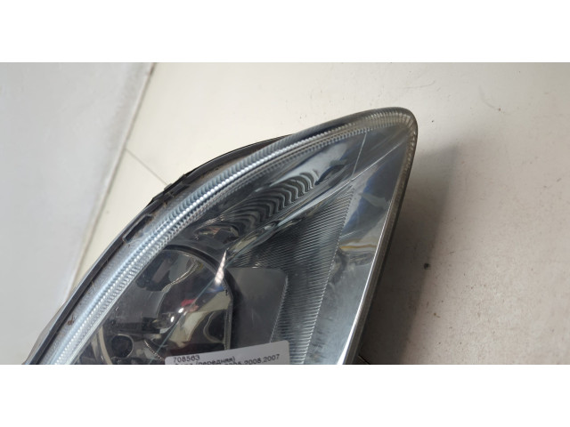 Фара передняя  Ford Focus 2 2005-2008 правая 
