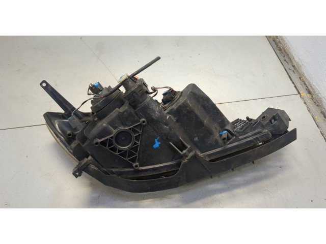 Фара передняя Mazda 3 (BK) 2003-2009 правая