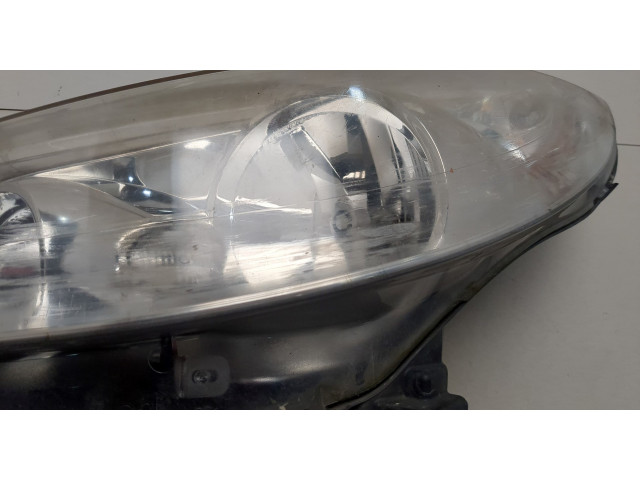Фара передняя Peugeot 207 левая