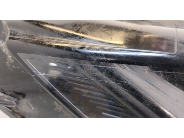 Фара передняя  Volvo XC40 правая 