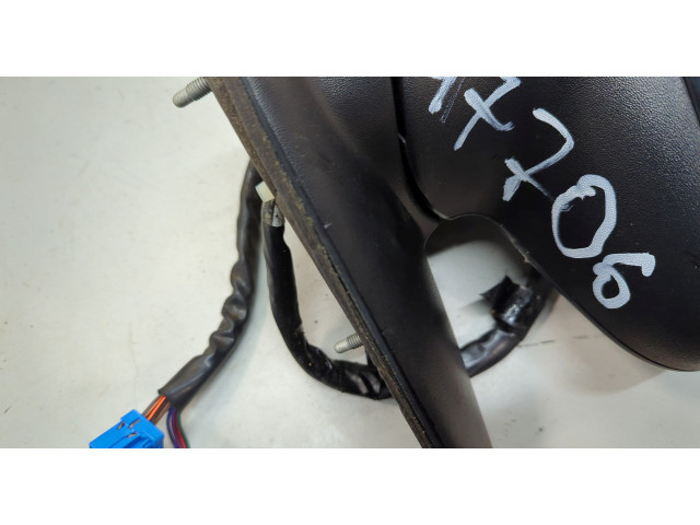 Зеркало боковое Chevrolet Tahoe 1999-2006 правое