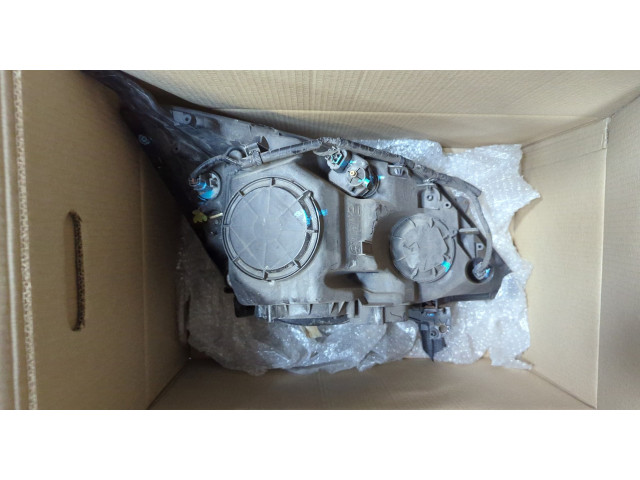 Фара передняя Honda CR-V 2006-2012 левая