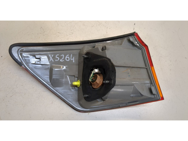 Задний фонарь