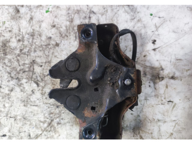 Замок капота  Lexus IS 2005-2013     