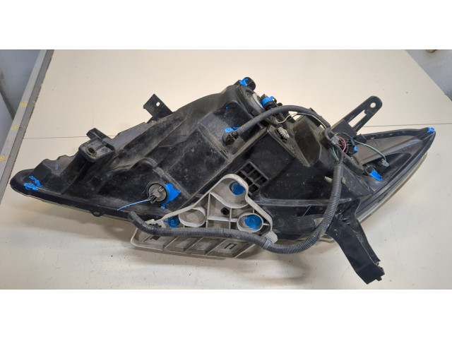 Фара передняя Nissan Pathfinder 2012-2017 правая