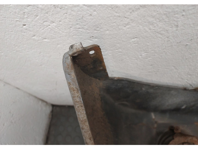 Бампер Mitsubishi Pajero / Montero 2000-2006 передний MN133637HD