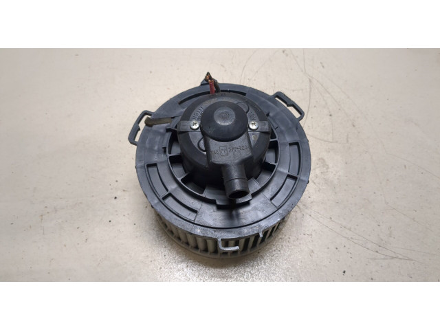 Моторчик печки Mazda 3 (BK) 2003-2009