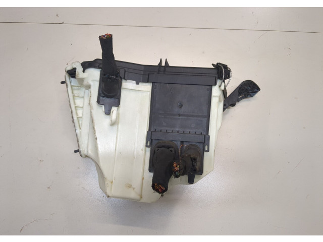 Корпус блока предохранителей  Mercedes CLS W218 2011-         C218 2011-2017 4.7