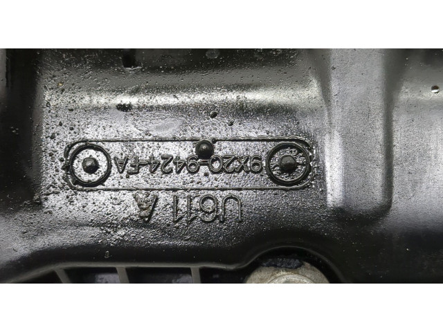 Клапанная крышка двигателя ДВС Jaguar XF 2007-2015 3